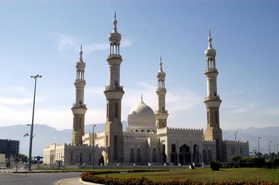 Una de las grandes mezquitas del Emirato